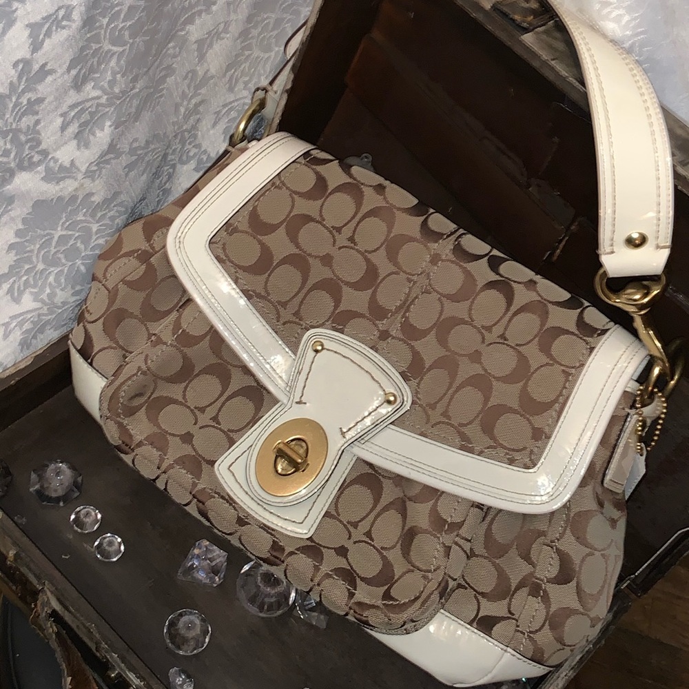 Beautiful Coach Purse like new
